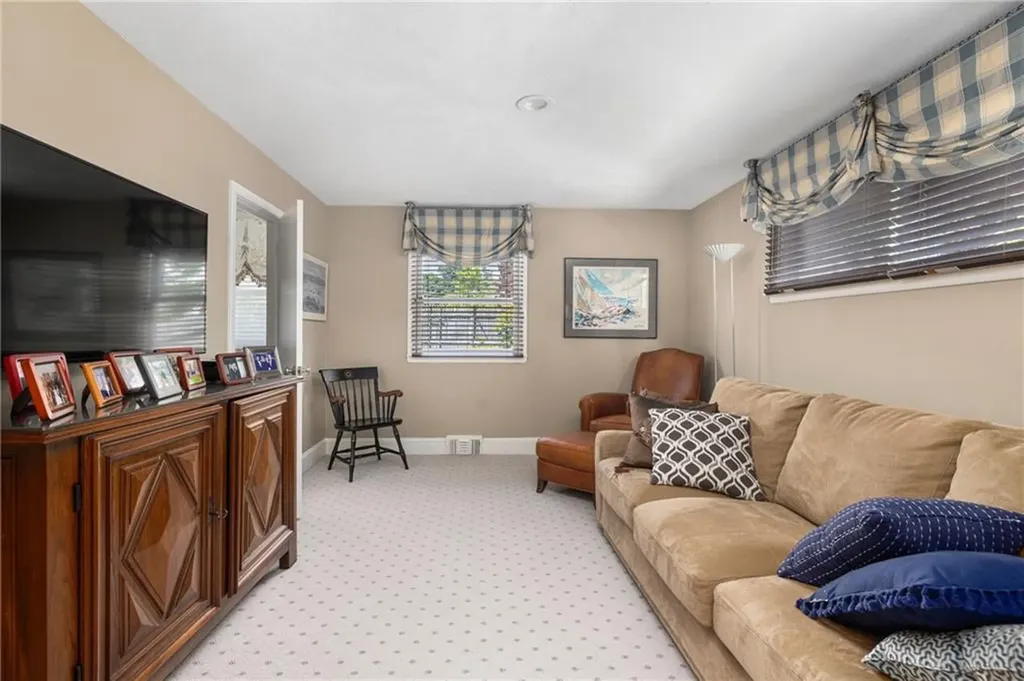 25 Old Tannery Road Providence RI 02906