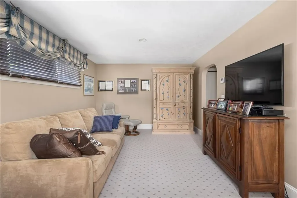 25 Old Tannery Road Providence RI 02906