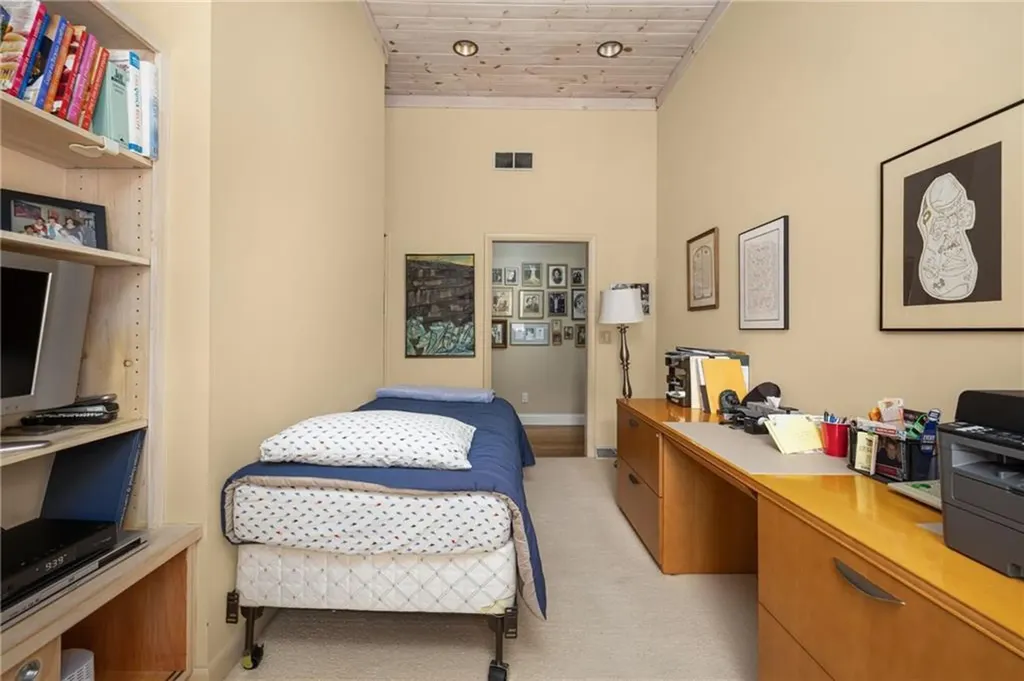 25 Old Tannery Road Providence RI 02906