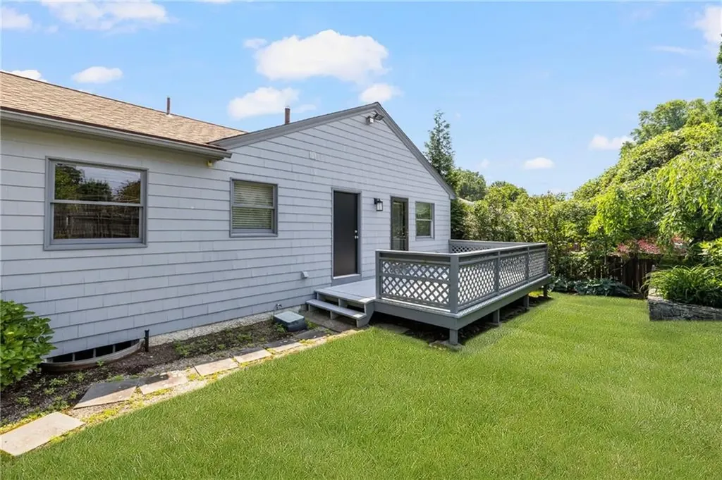25 Old Tannery Road Providence RI 02906