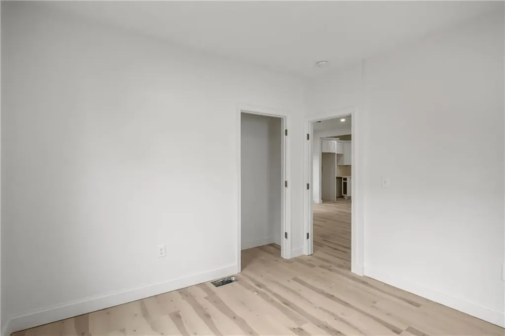 19 Pumgansett Street Providence RI 02908