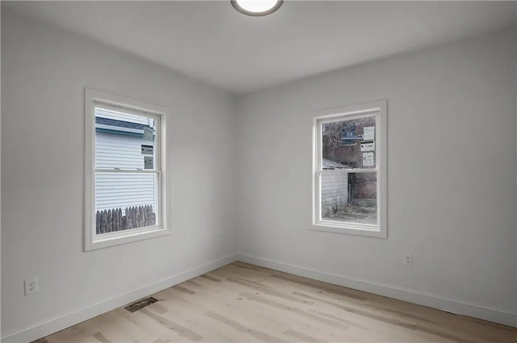 19 Pumgansett Street Providence RI 02908
