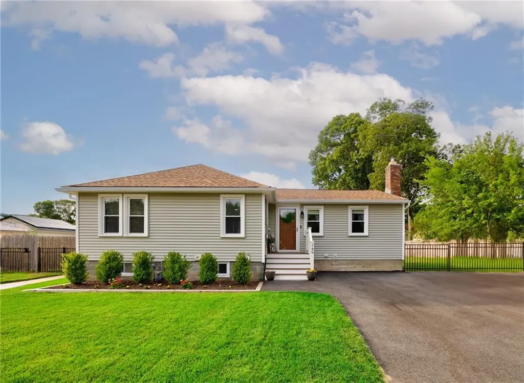 149 Pinehurst Avenue Warwick RI 02889
