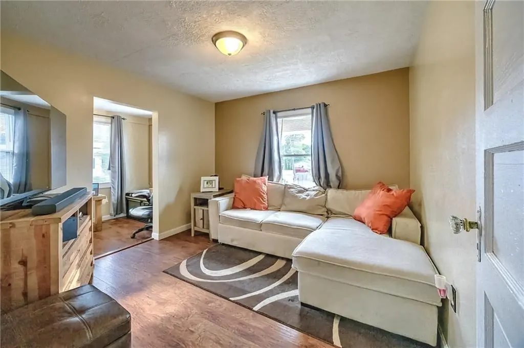 149 Pinehurst Avenue Warwick RI 02889