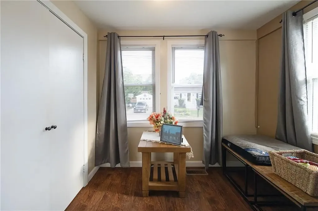 149 Pinehurst Avenue Warwick RI 02889