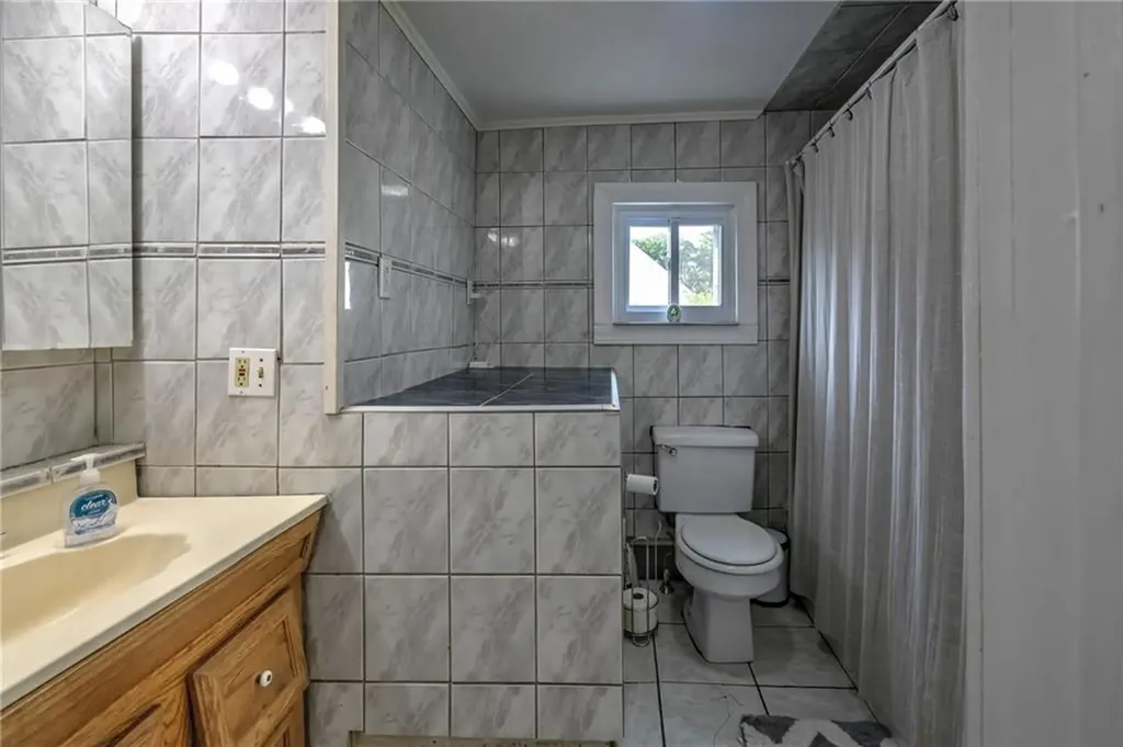 149 Pinehurst Avenue Warwick RI 02889