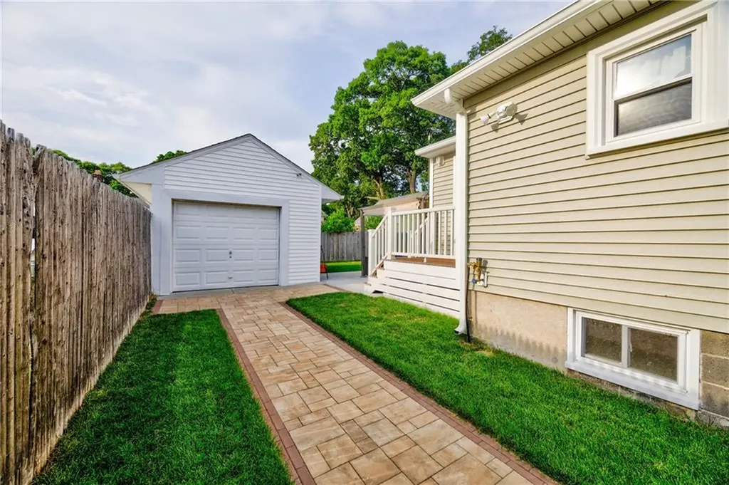 149 Pinehurst Avenue Warwick RI 02889
