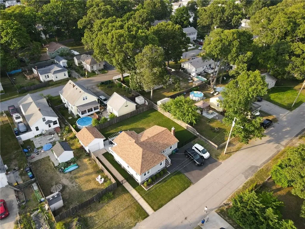 149 Pinehurst Avenue Warwick RI 02889
