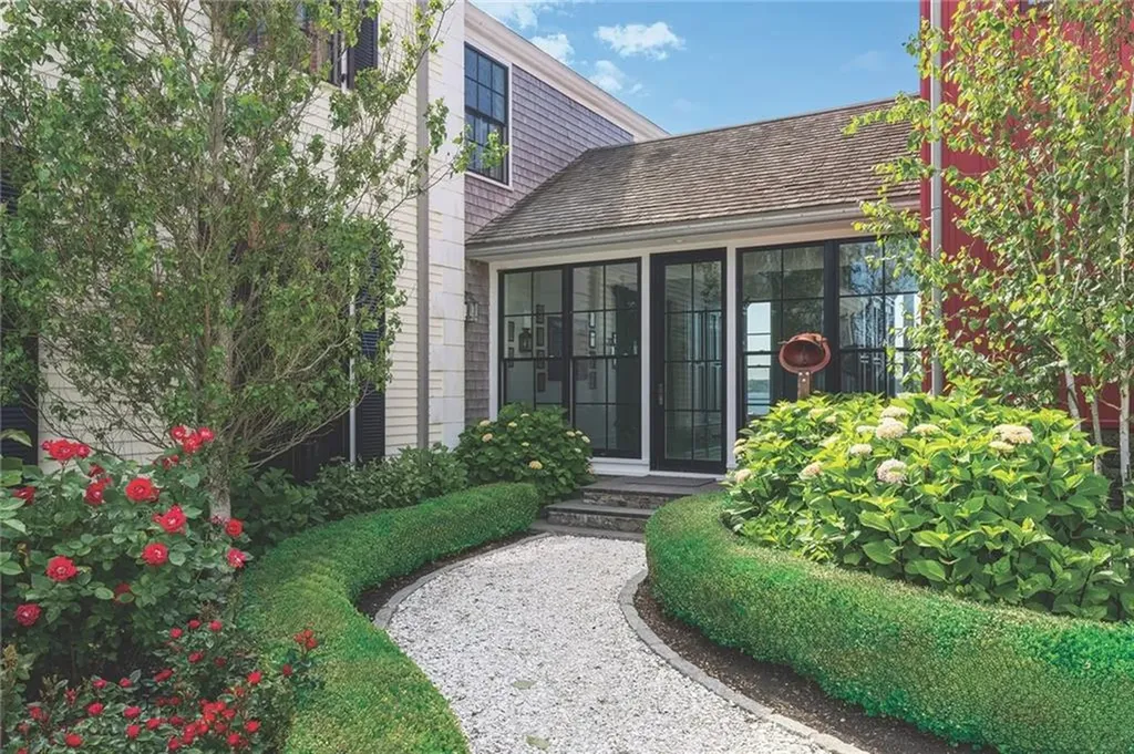 441 W Main Road Little Compton RI 02837