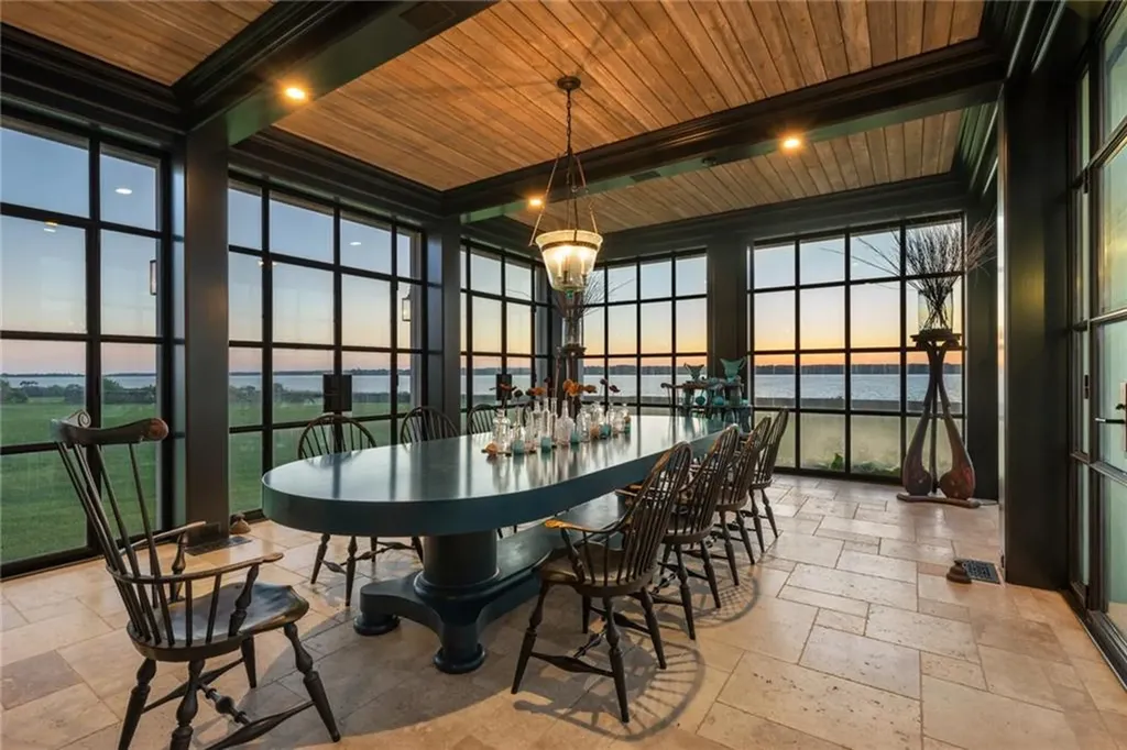 441 W Main Road Little Compton RI 02837