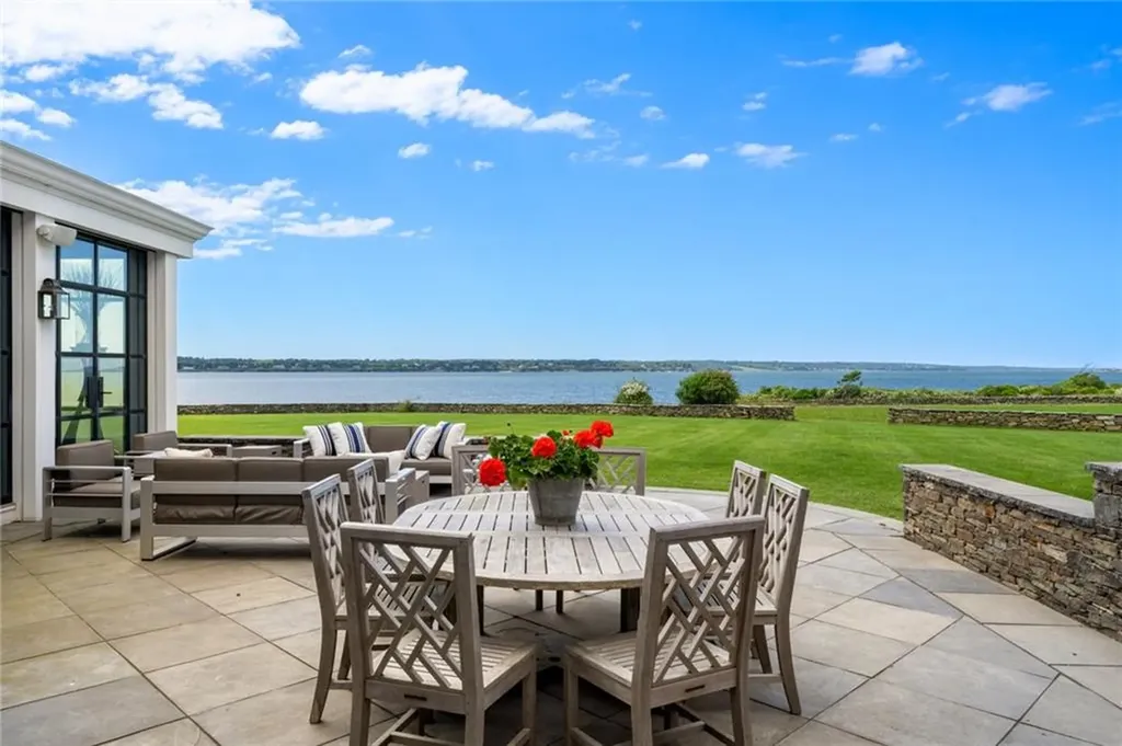 441 W Main Road Little Compton RI 02837