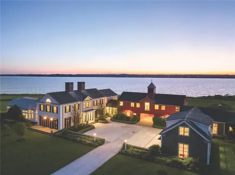 441 W Main Road Little Compton RI 02837