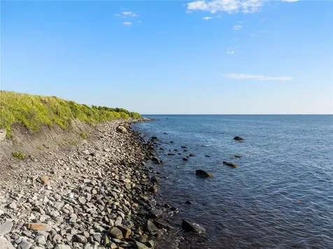 441 W Main Road Little Compton RI 02837