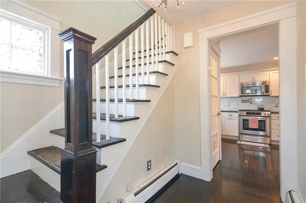 7 Felsmere Avenue Pawtucket RI 02861