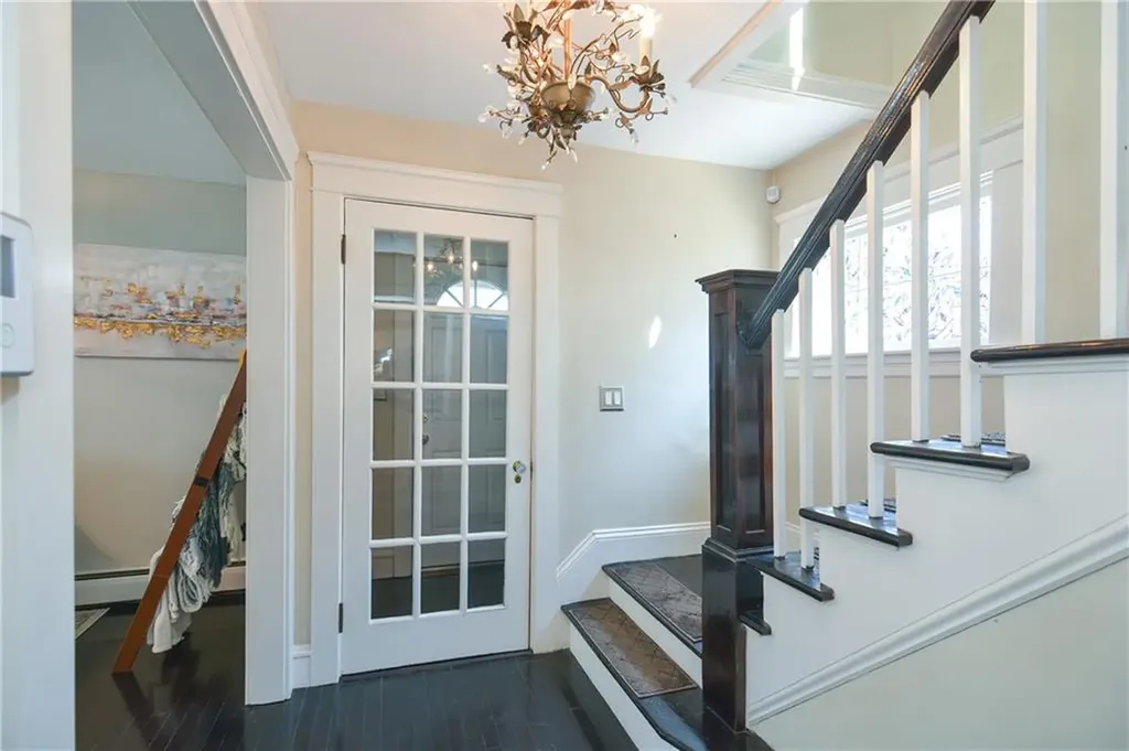 7 Felsmere Avenue Pawtucket RI 02861