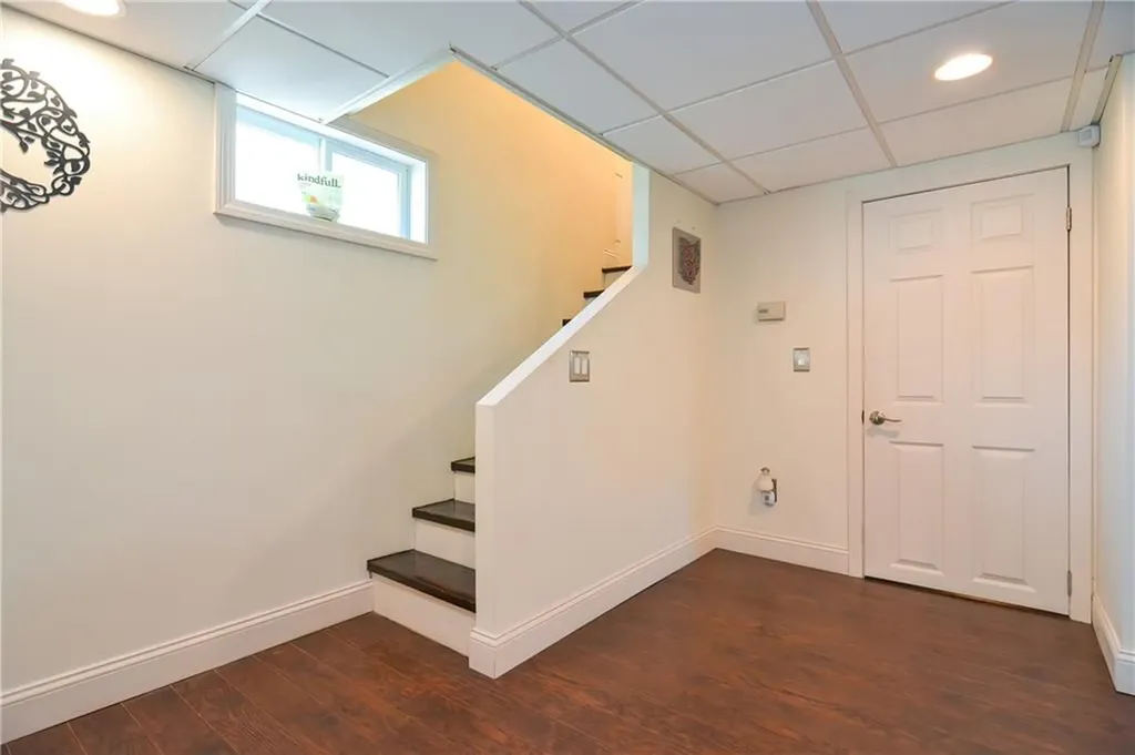 7 Felsmere Avenue Pawtucket RI 02861
