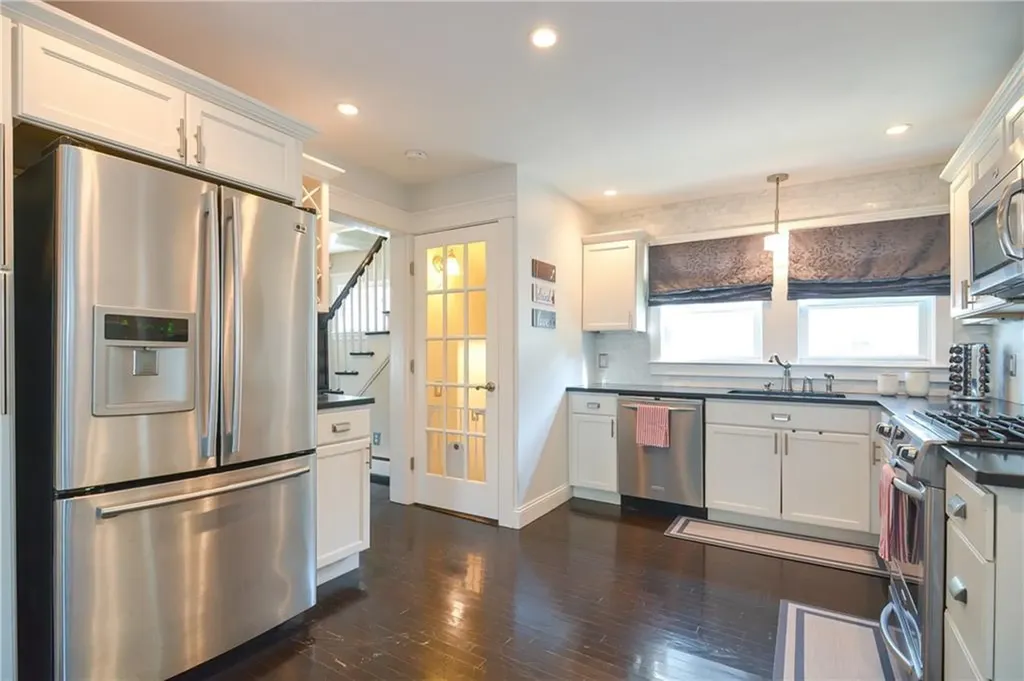 7 Felsmere Avenue Pawtucket RI 02861