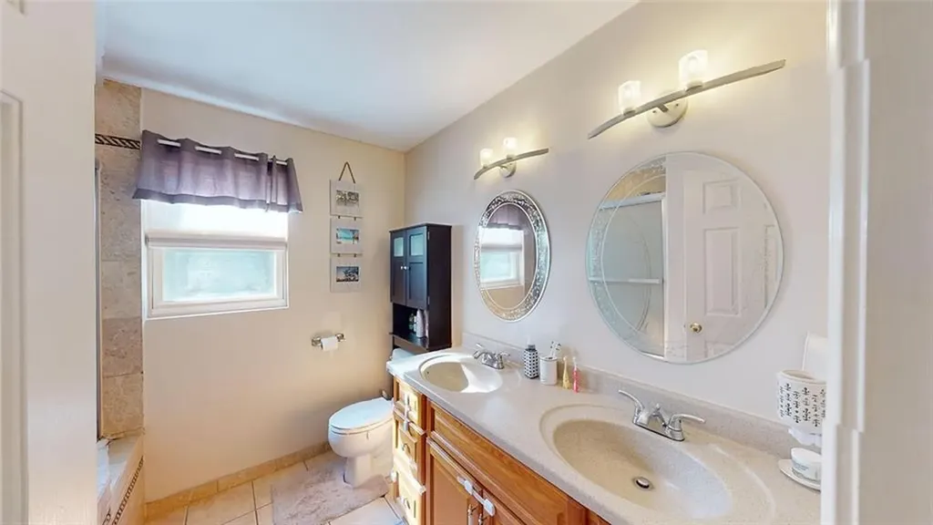 103 Crestwood Drive West Warwick RI 02893