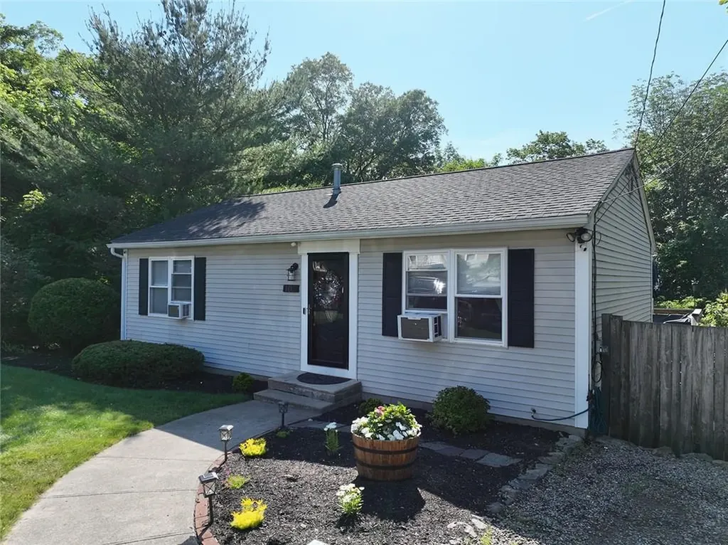 103 Crestwood Drive West Warwick RI 02893