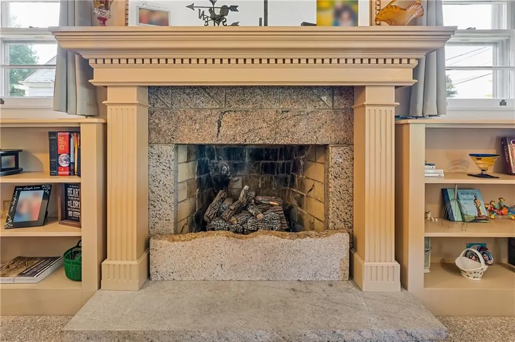 19 Brentwood Drive Johnston RI 02919