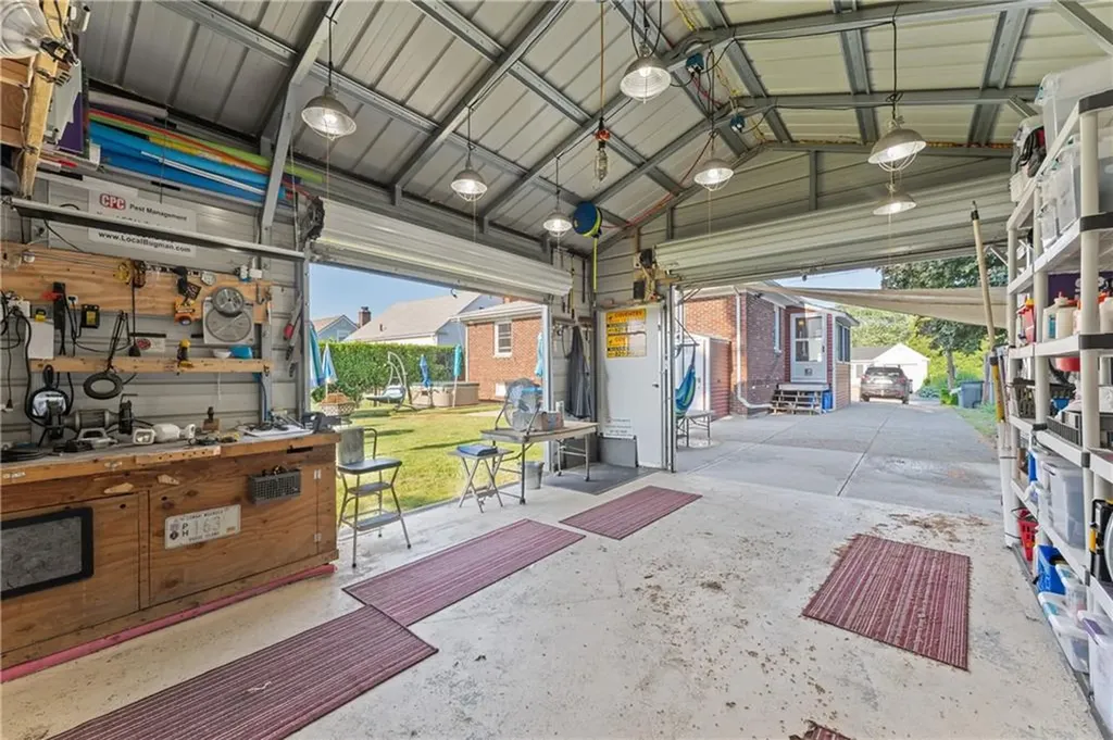 19 Brentwood Drive Johnston RI 02919
