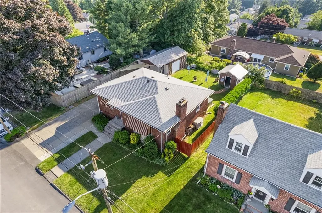 19 Brentwood Drive Johnston RI 02919