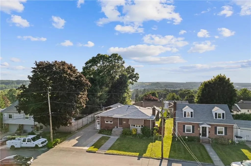 19 Brentwood Drive Johnston RI 02919
