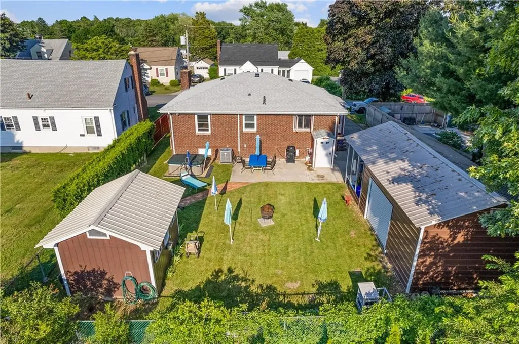 19 Brentwood Drive Johnston RI 02919
