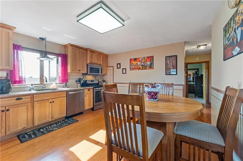 19 Brentwood Drive Johnston RI 02919
