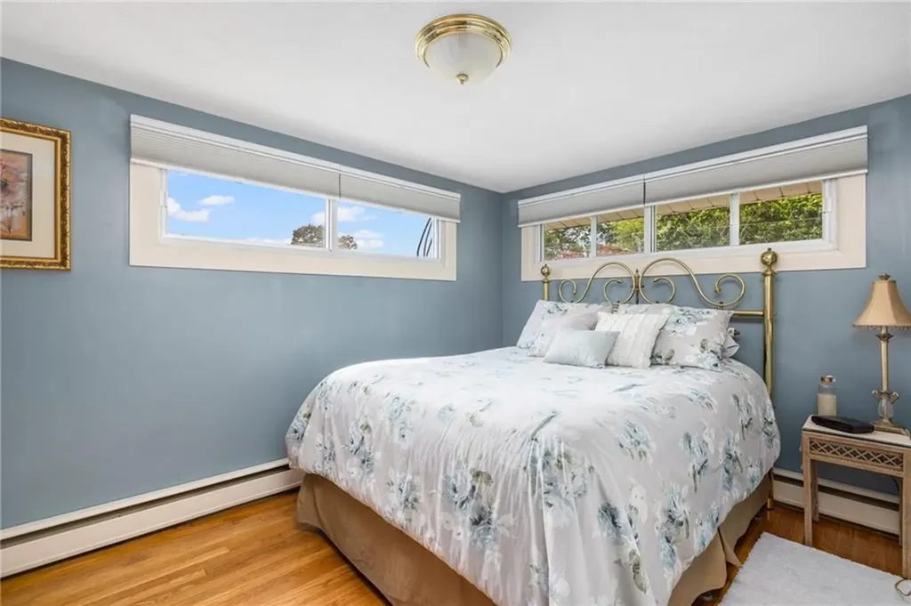 88 Cushing Road Warwick RI 02888