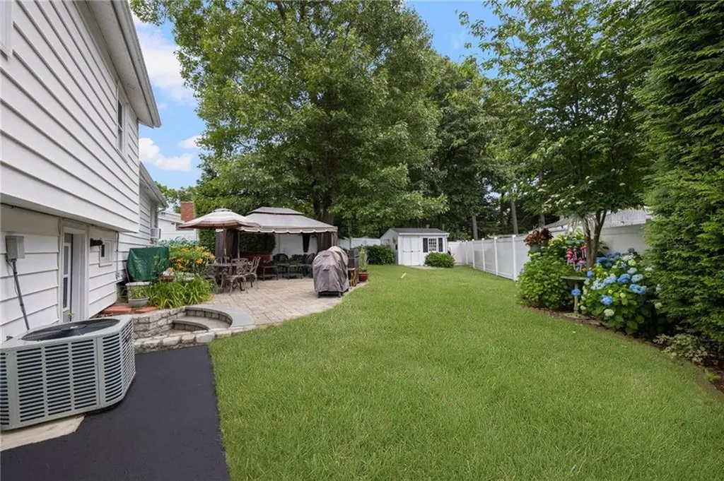 88 Cushing Road Warwick RI 02888