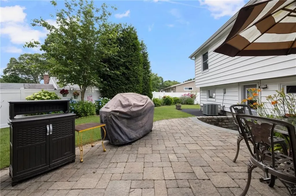 88 Cushing Road Warwick RI 02888