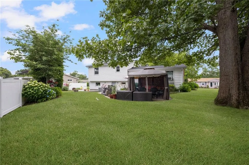 88 Cushing Road Warwick RI 02888