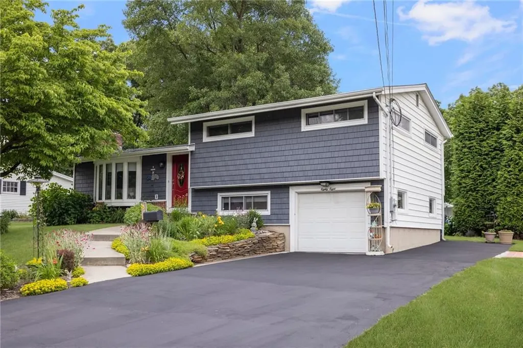 88 Cushing Road Warwick RI 02888