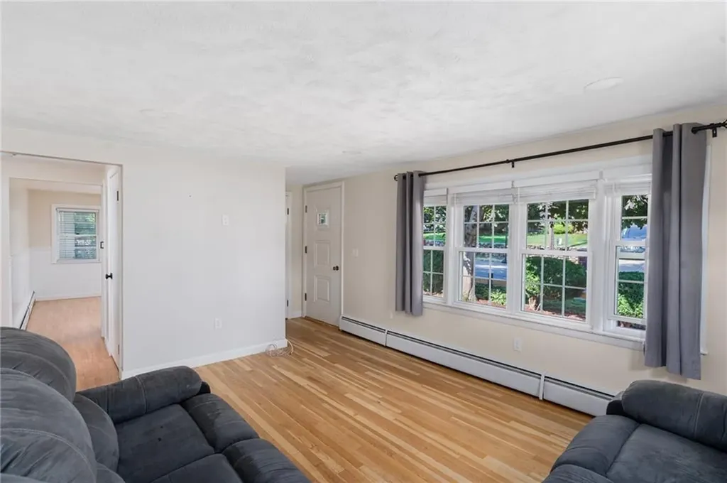 122 Fairfield Avenue Woonsocket RI 02895