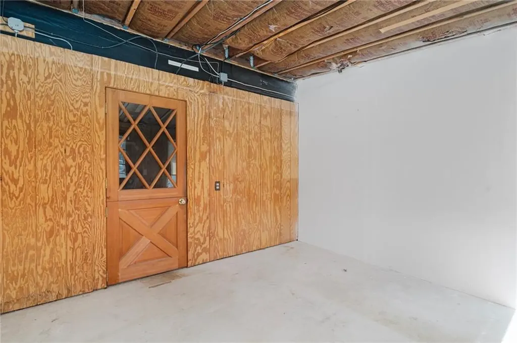 122 Fairfield Avenue Woonsocket RI 02895