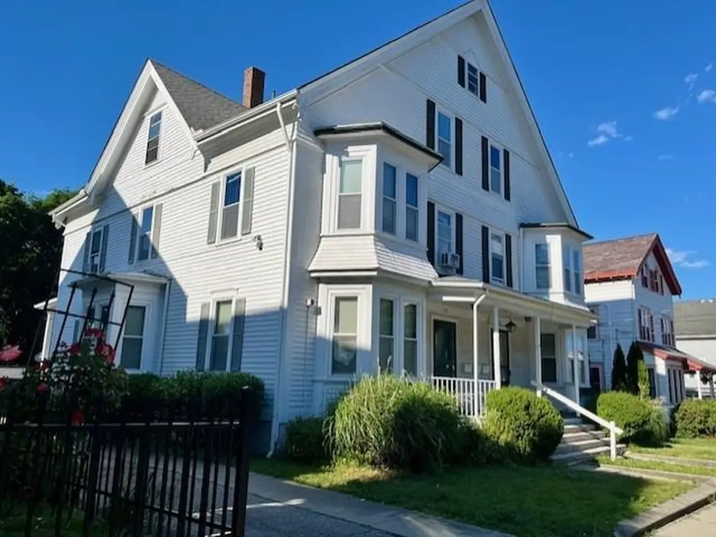222 Carrington Avenue Woonsocket RI 02895