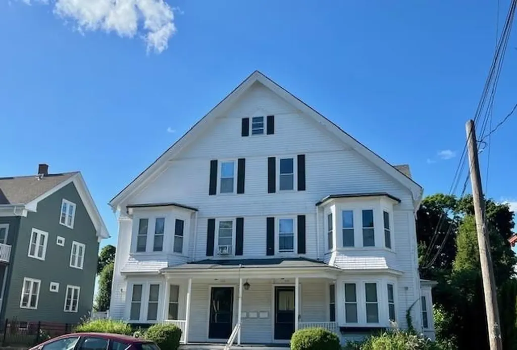 222 Carrington Avenue Woonsocket RI 02895