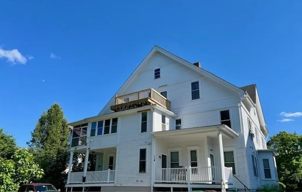 222 Carrington Avenue Woonsocket RI 02895