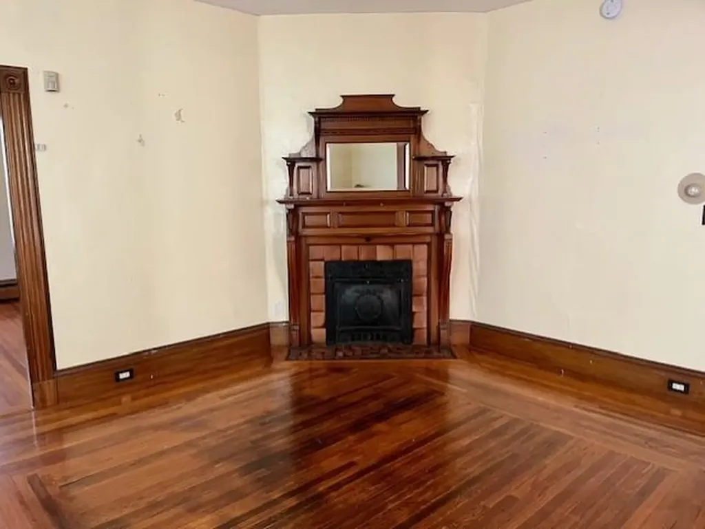 222 Carrington Avenue Woonsocket RI 02895