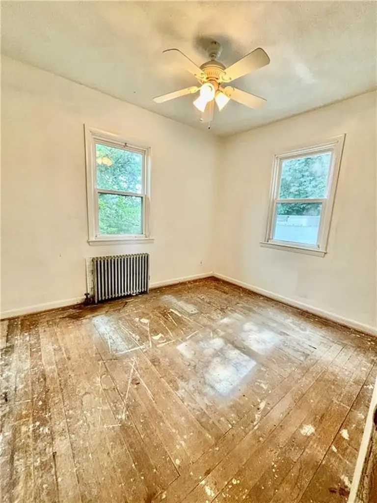 18 Kernick Street Warwick RI 02886