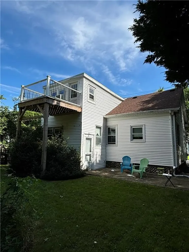 18 Kernick Street Warwick RI 02886