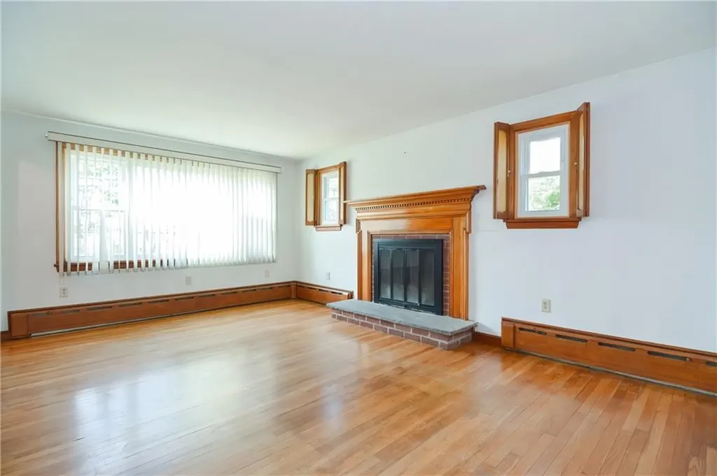 273 State Street Bristol RI 02809