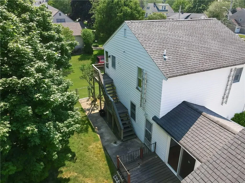 273 State Street Bristol RI 02809