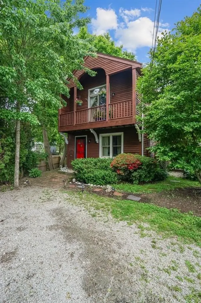 48 Thurston Avenue Newport RI 02840