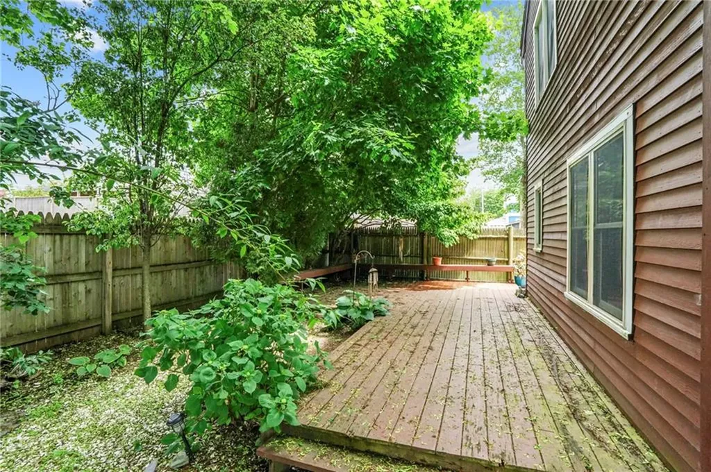 48 Thurston Avenue Newport RI 02840