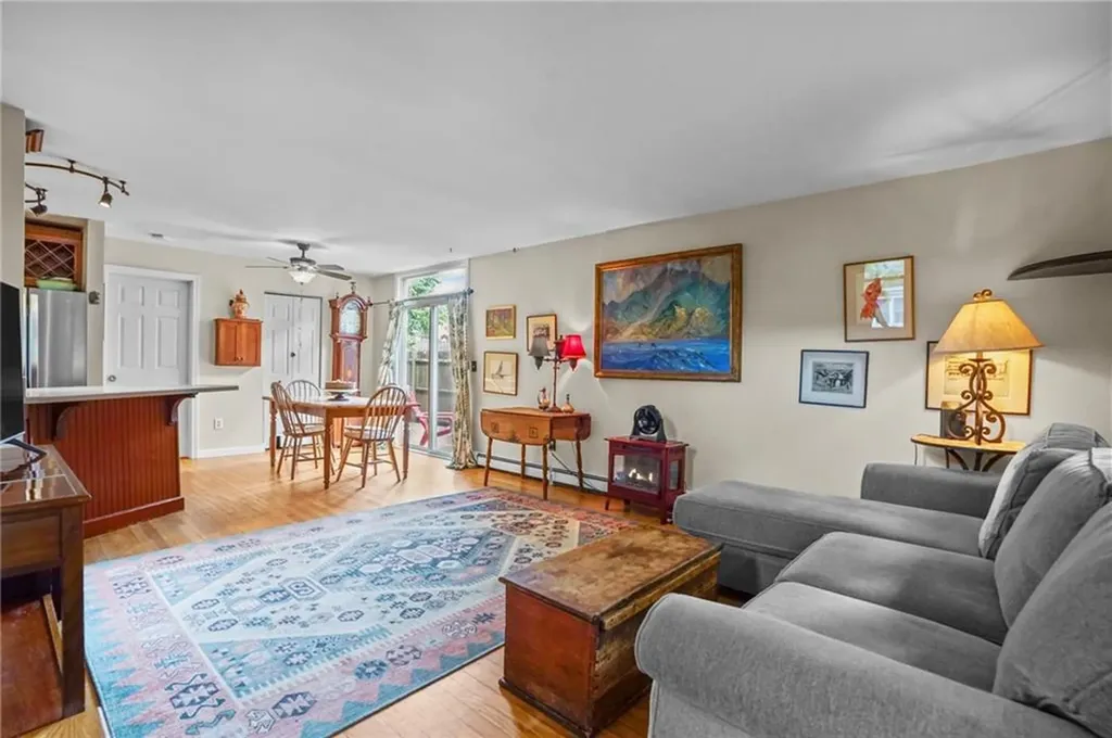 48 Thurston Avenue Newport RI 02840
