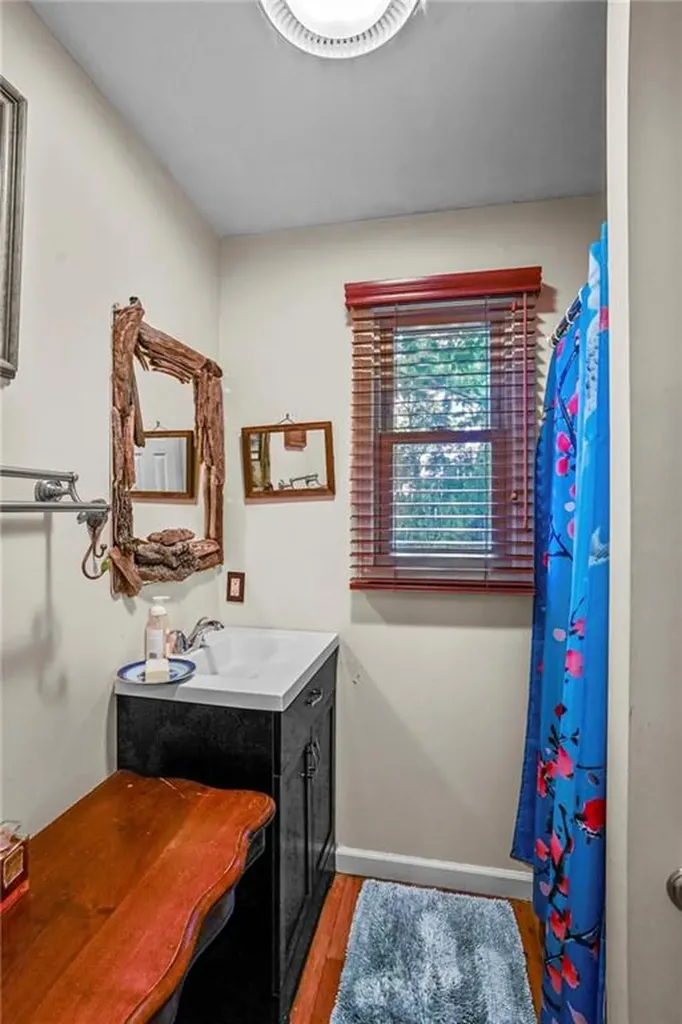 48 Thurston Avenue Newport RI 02840