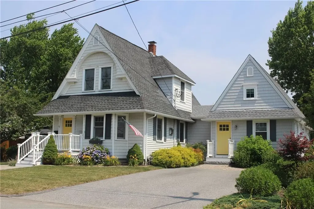 29 Chapmans Avenue Warwick RI 02886