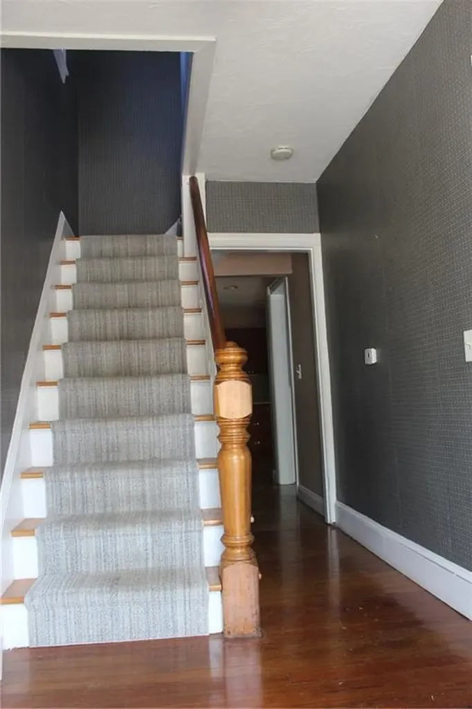 29 Chapmans Avenue Warwick RI 02886